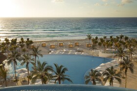 Le Blanc Spa Resort