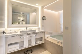 Le Blanc Spa Resort