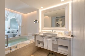 Le Blanc Spa Resort