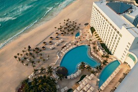 Le Blanc Spa Resort