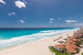 Le Blanc Spa Resort