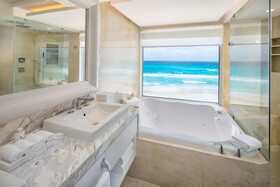 Le Blanc Spa Resort