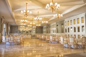 Majestic Elegance Costa Mujeres