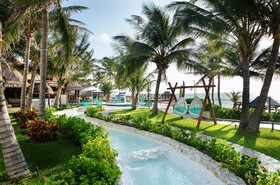 Margaritaville Island Reserve Riviera Cancún by Karisma