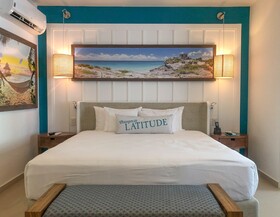 Margaritaville Island Reserve Riviera Cancún by Karisma