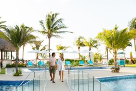 Margaritaville Island Reserve Riviera Cancún by Karisma