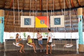 Margaritaville Island Reserve Riviera Cancún by Karisma