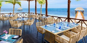 Margaritaville Island Reserve Riviera Cancún by Karisma