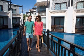 Margaritaville Island Reserve Riviera Cancún by Karisma