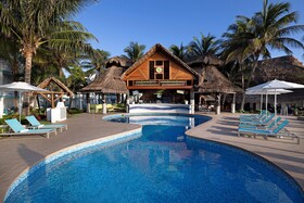 Margaritaville Island Reserve Riviera Cancún by Karisma
