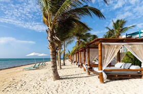 Margaritaville Island Reserve Riviera Cancún by Karisma