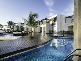 Margaritaville Island Reserve Riviera Cancún by Karisma