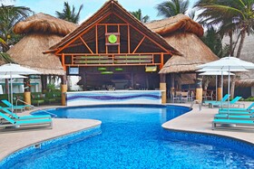 Margaritaville Island Reserve Riviera Cancún by Karisma
