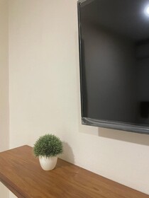Moloch Hostel & Suites
