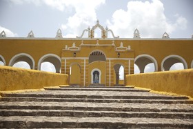 NIZUC Resort & Spa