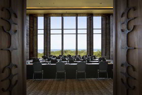 NIZUC Resort & Spa