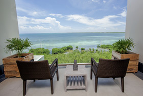 NIZUC Resort & Spa