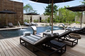 NIZUC Resort & Spa