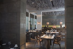 NIZUC Resort & Spa
