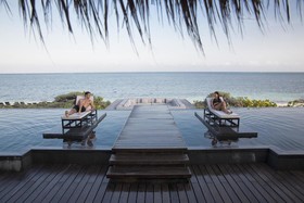 NIZUC Resort & Spa
