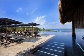 NIZUC Resort & Spa