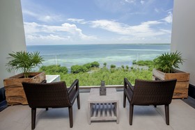 NIZUC Resort & Spa