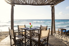 Hotel NYX Cancun
