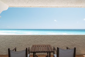 Hotel NYX Cancun