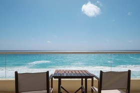 Hotel NYX Cancun