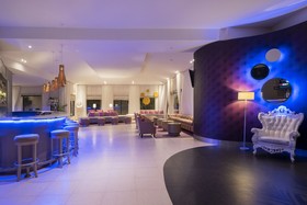 Hotel NYX Cancun