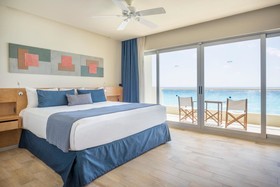 Hotel NYX Cancun