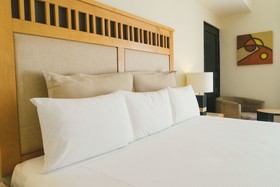 Hotel NYX Cancun