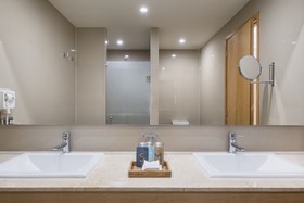 Hotel NYX Cancun