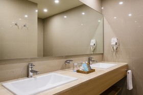 Hotel NYX Cancun