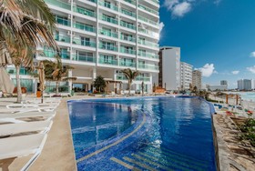Ocean Dream Cancún by GuruHotel