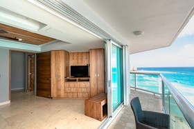 Ocean Dream Cancún by GuruHotel