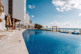 Ocean Dream Cancún by GuruHotel