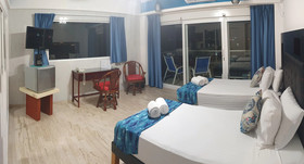 Paradise Beachfront & Nightlife Heart