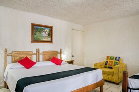 Posada Farallon Inn