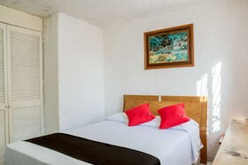 Posada Farallon Inn