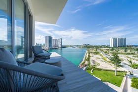 Renaissance Cancun Resort & Marina