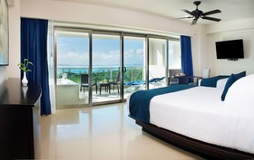 Seadust Cancún Family Resort