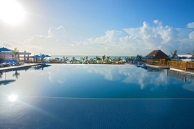 Seadust Cancún Family Resort