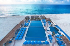 Seadust Cancún Family Resort