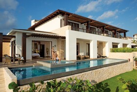 Secrets Playa Mujeres Golf & Spa Resort