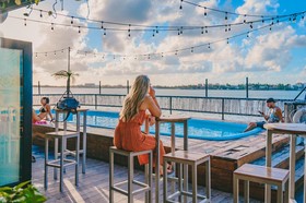 Mayan Monkey Hostel & Bar