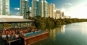 Mayan Monkey Hostel & Bar