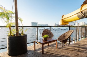 Mayan Monkey Hostel & Bar