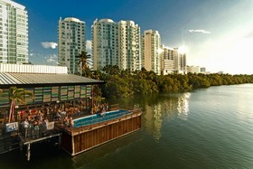 Mayan Monkey Hostel & Bar