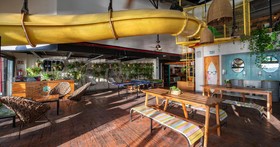 Mayan Monkey Hostel & Bar